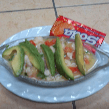 Ceviche de Corvina con Aguacate y Palmito Grande