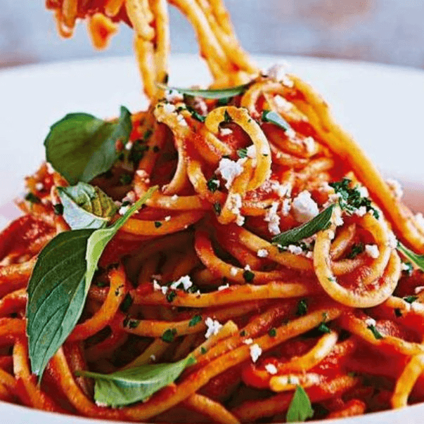 SPAGHETTI CON SALSA POMODORO