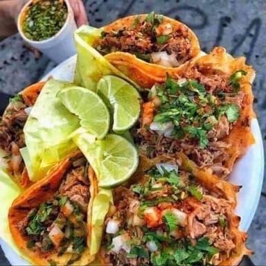 Combo 5 tacos de birria surtida + Consomé