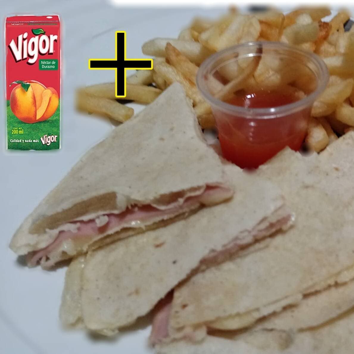Sincronizada, Papas A La Francesa, Juguito de Caja