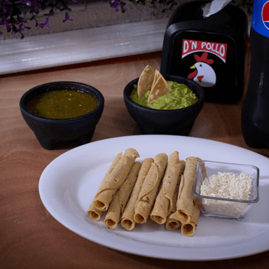 TACOS DORADOS POLLO