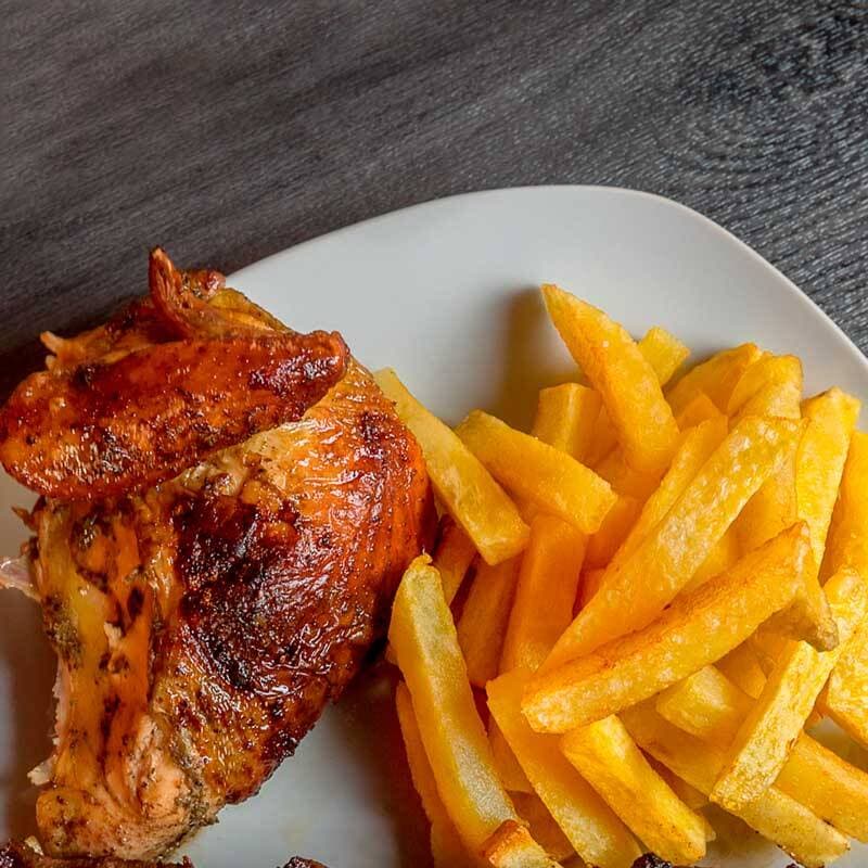 CUARTO DE POLLO PARRILLERO + BEBIDA