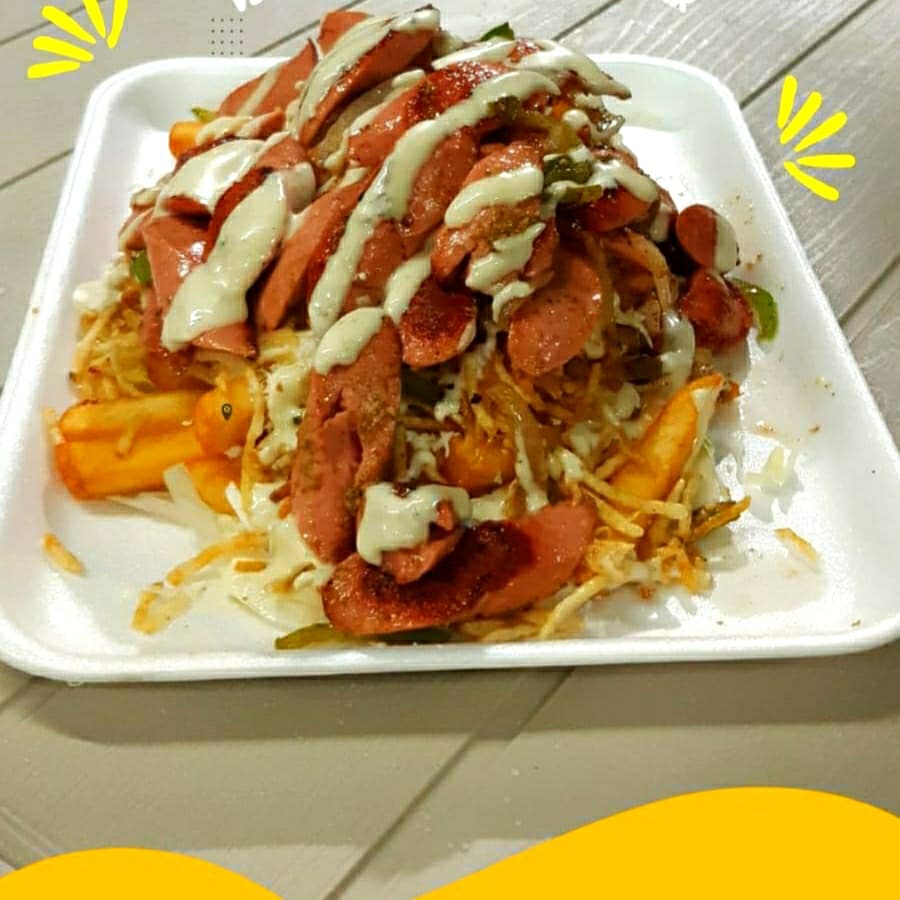 Salchipapa Combinada