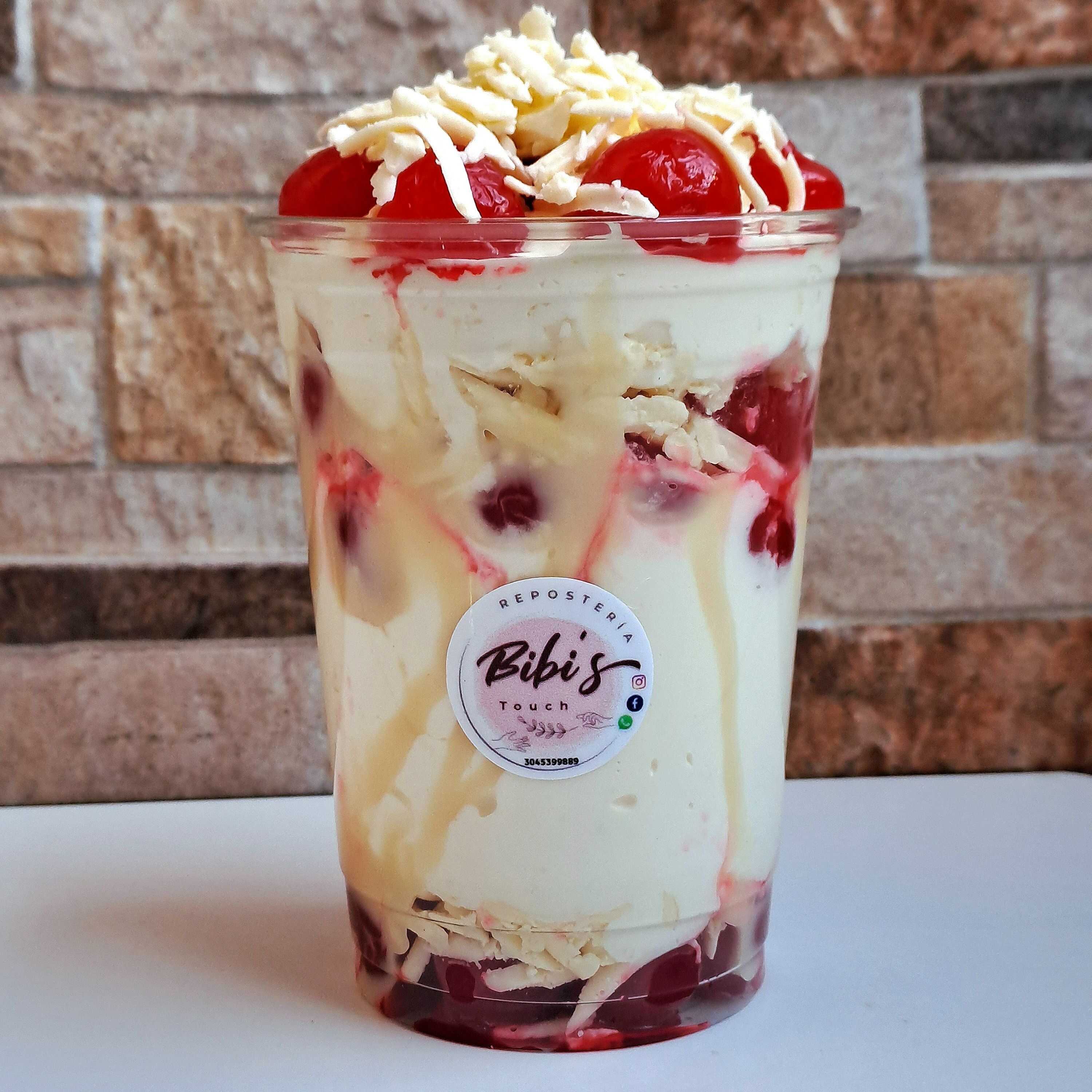 Cerezas con crema