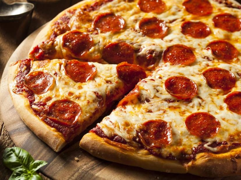 Charlie's Pizza