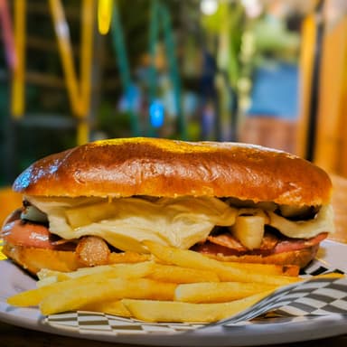 Hot dog hawaiano