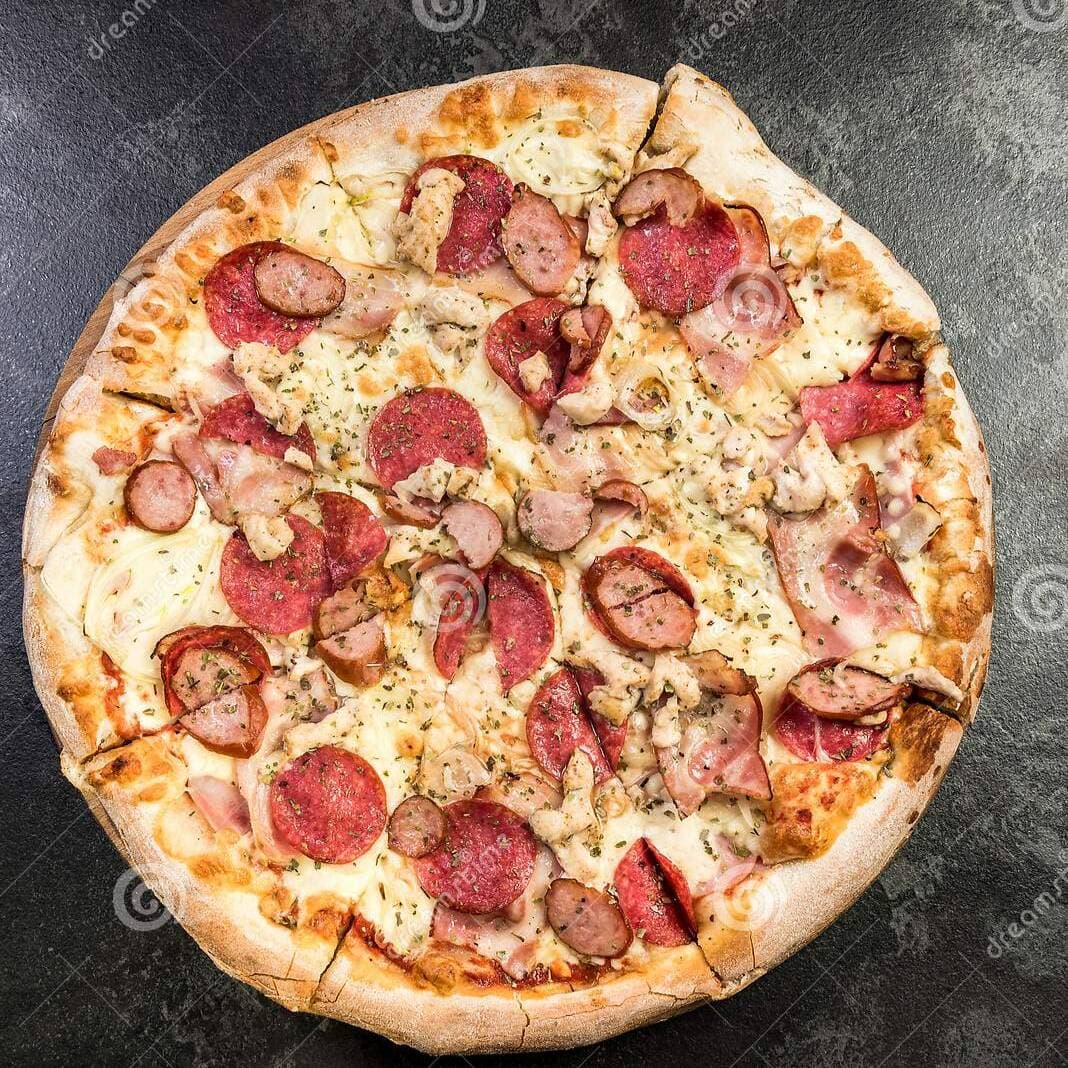 Pizza  Mediana 30 cm Diámetro x 6 Porciones
