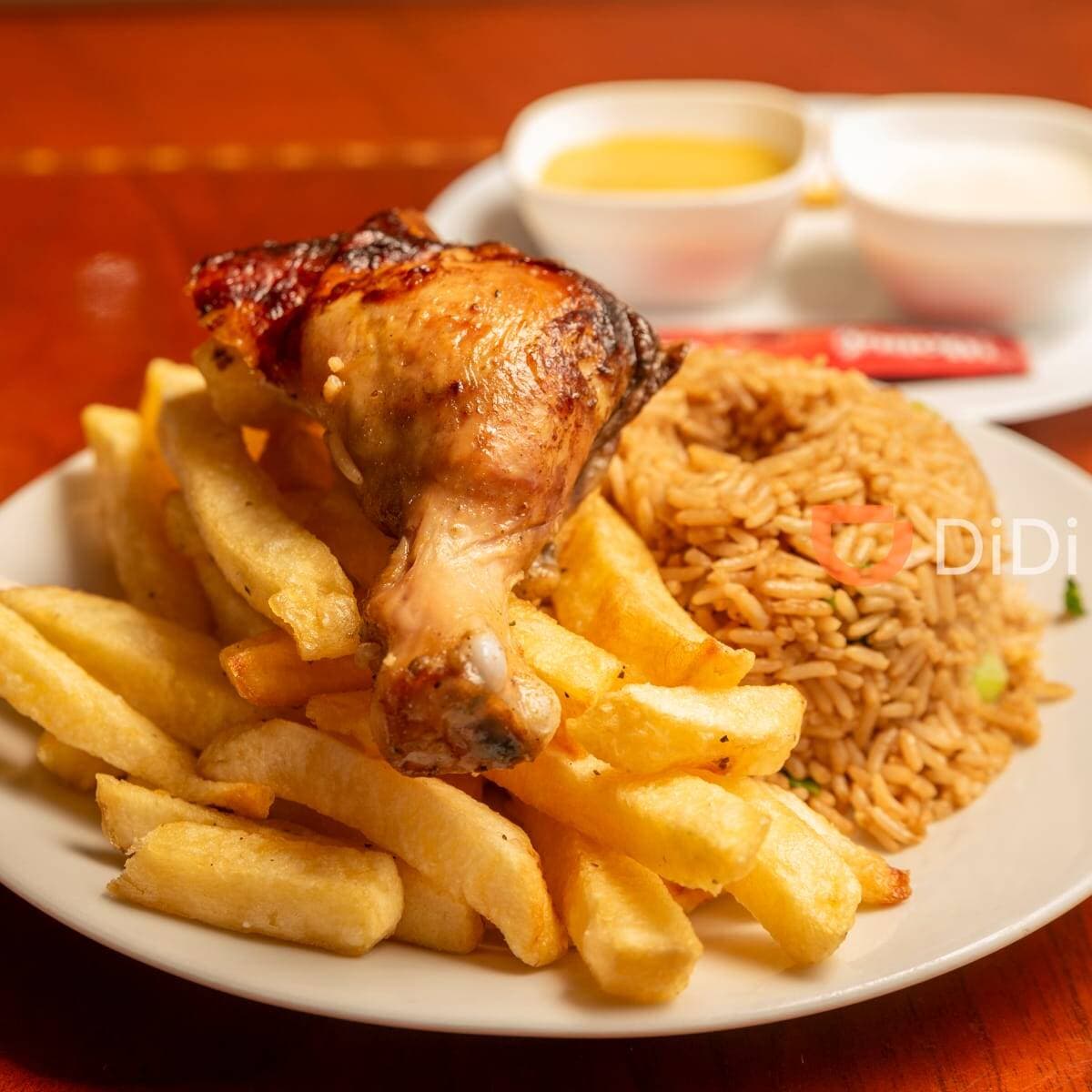 1/8 Pollo a la Brasa + Chaufa + Papas