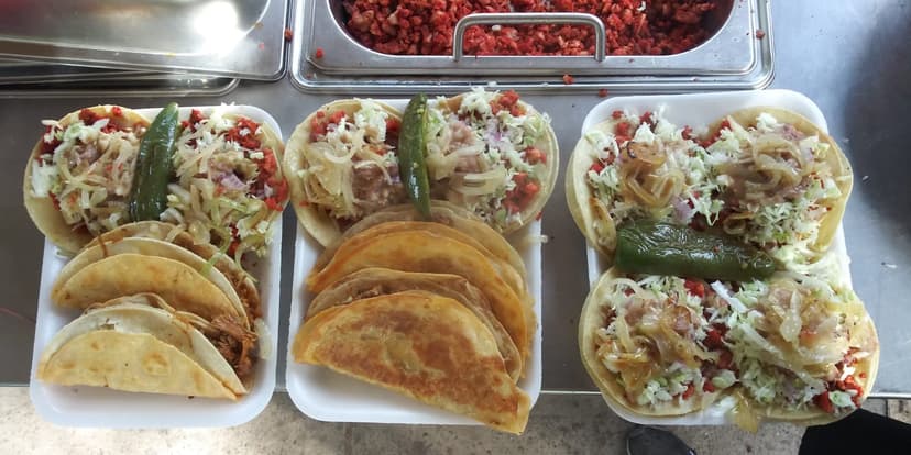 Tacos & Tacos "LA CARRETA"