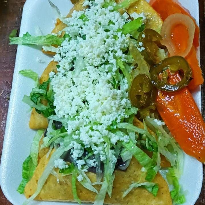 Charola de empanadas