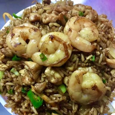 08. Arroz Frito con Camarones y Pollo 鸡虾饭