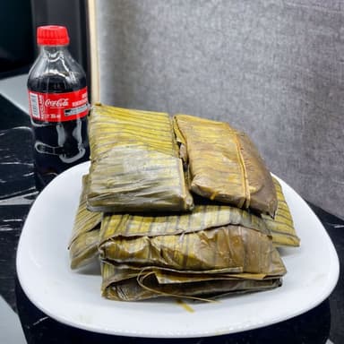 Combo 8 Tamales + 4 Refrescos