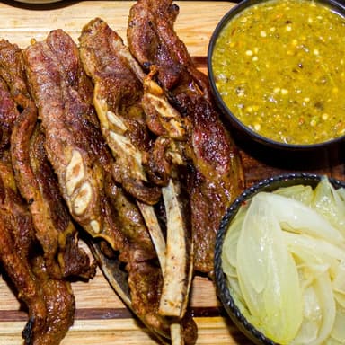 Medio K de Costilla de Res.