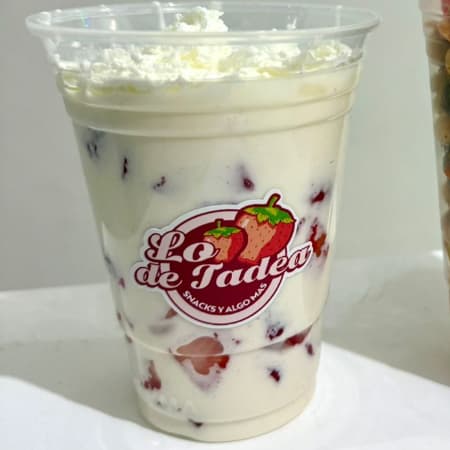Fresas con Crema Medianas Normales