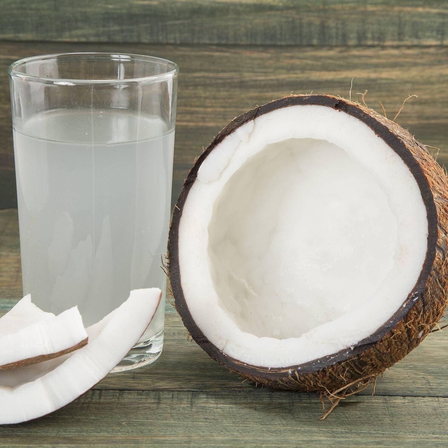 Agua sabor coco