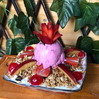 Ensalada de Frutos Rojos.