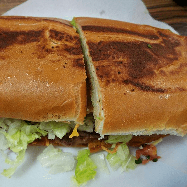 Torta de Asada con Queso
