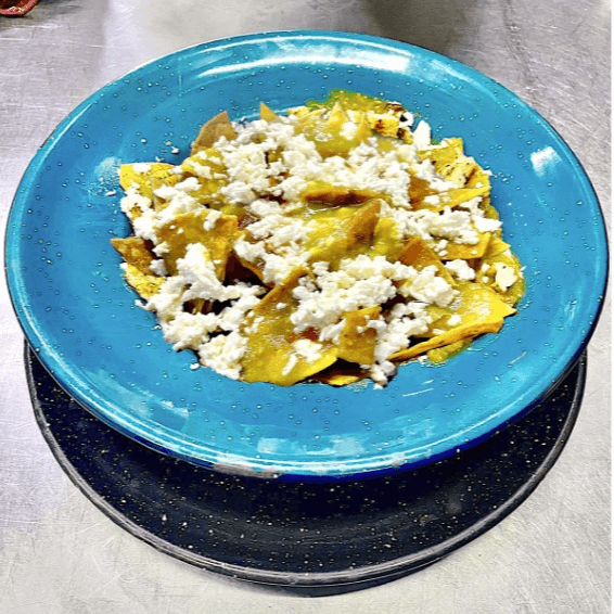 Chilaquiles con Pollo