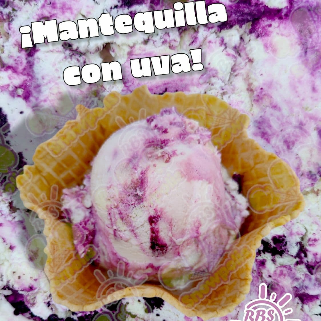Helado de mantequilla con uva