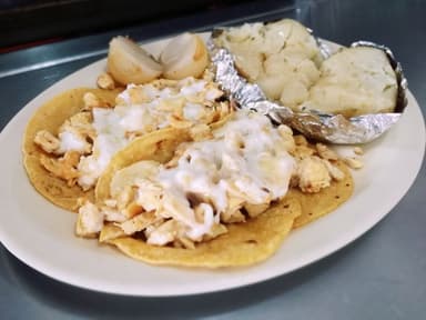 Orden de 4 Tacos de Pollo con Queso y Papa