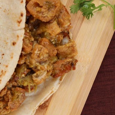 Taco de Chicharrón en Salsa Verde