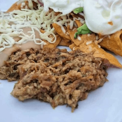 Chilaquiles con Guiso