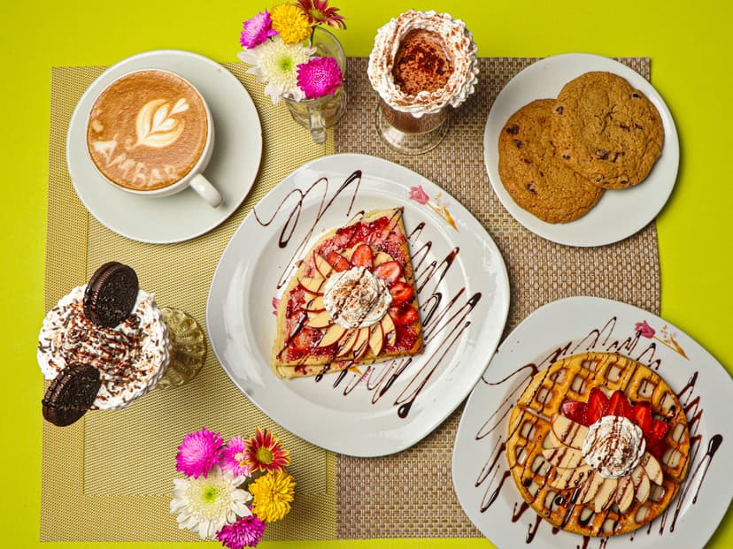 CAFÉ ÁMBAR Crepas y Waffles