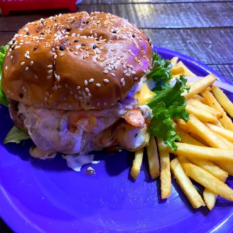 Hamburguesa Mar y Tierra