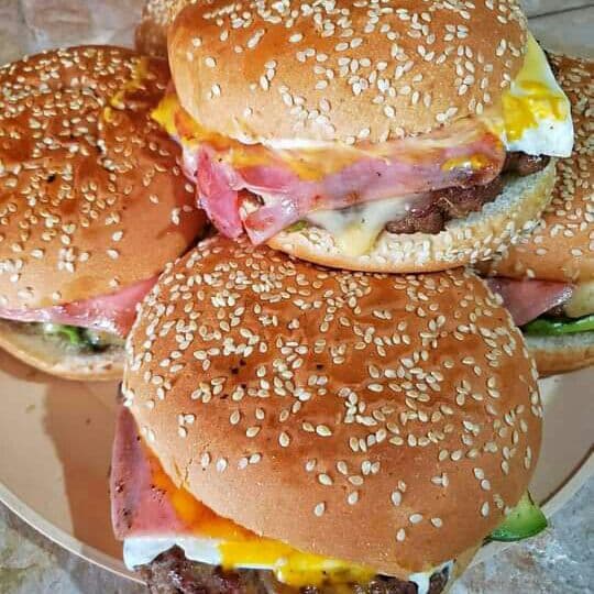 Combo#8 Hamburguesas para 3