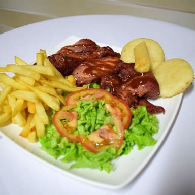 Costillas BBQ ahumadas de 250 Gr + limonada(10oz)