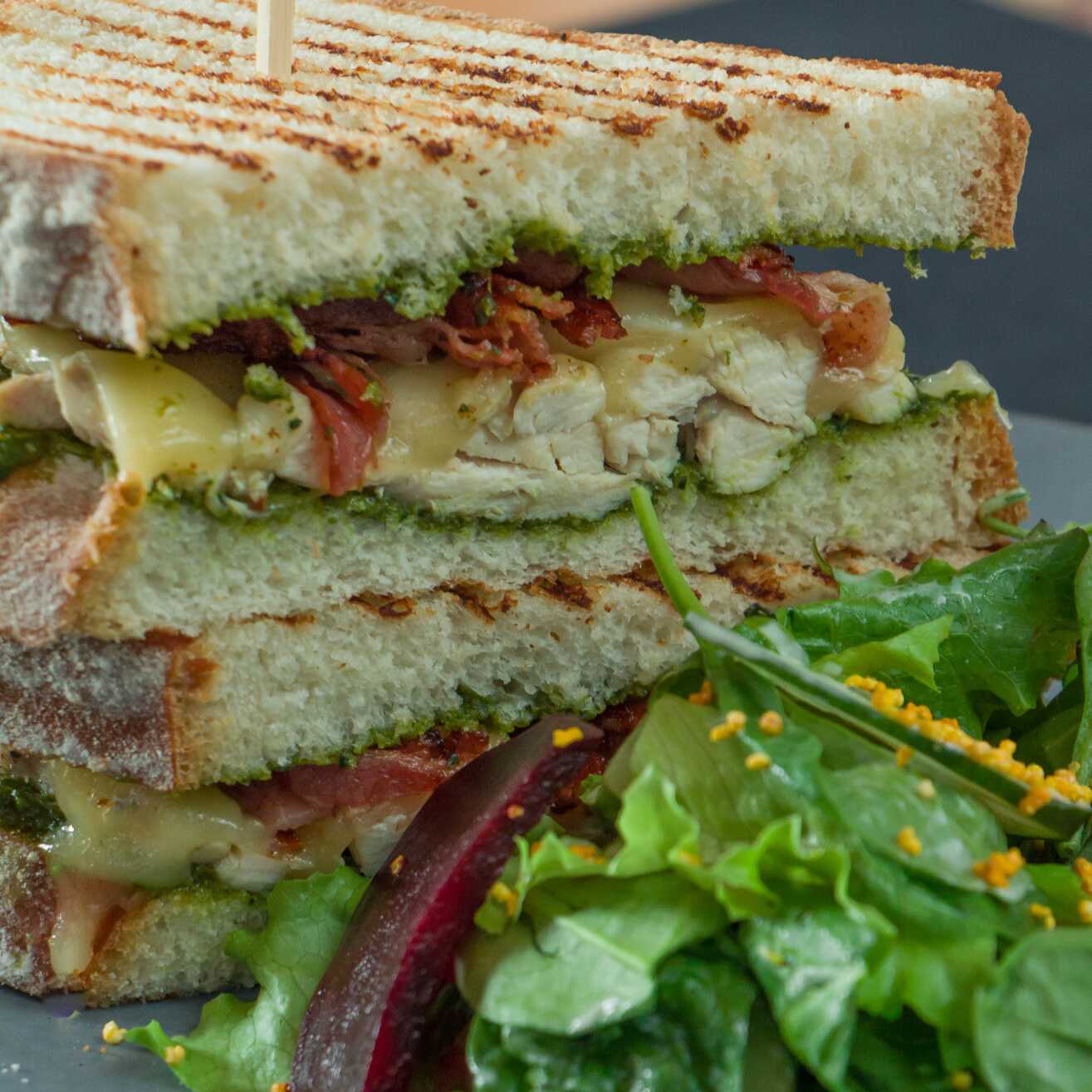 Panini Pollo con Pesto
