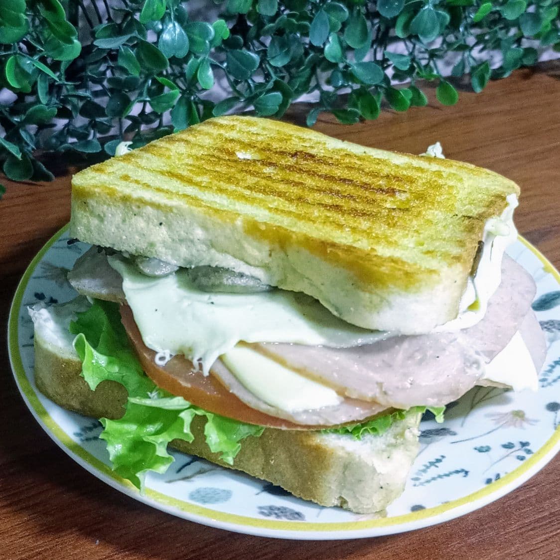 Sándwich Doblé con Champiñones