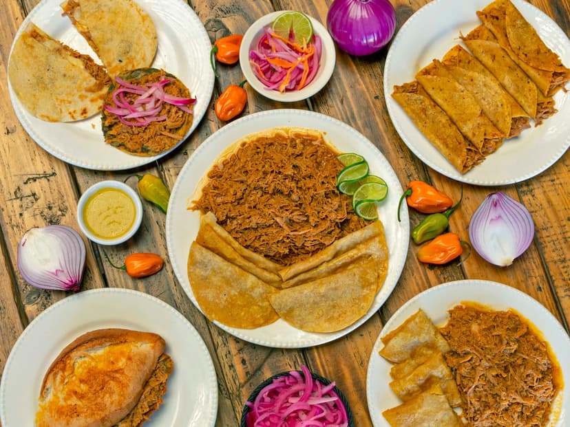 La Porcelina Cochinita Pibil
