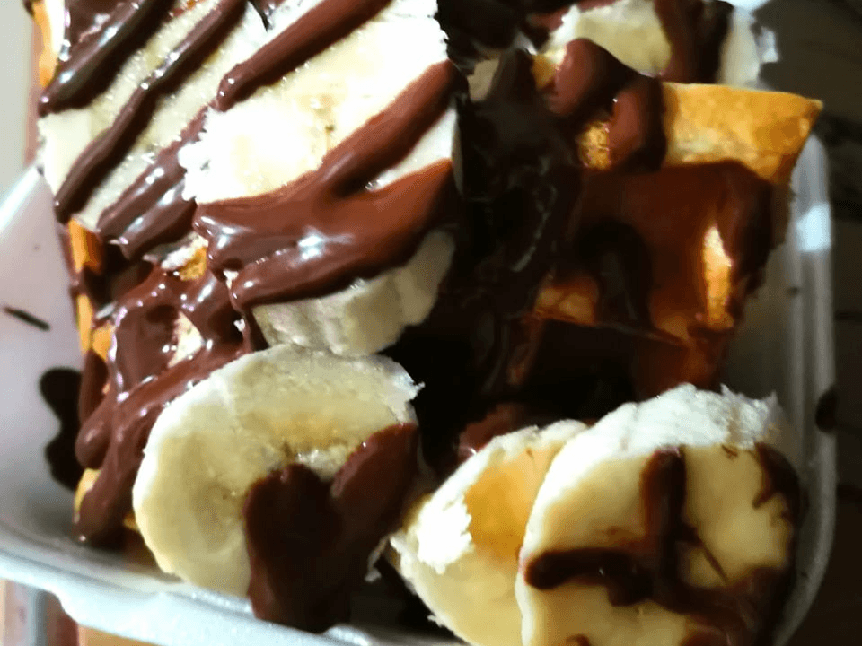 Waffle de Plátano con Crema de Avellanas