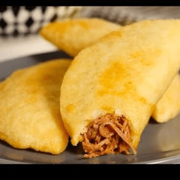 Empanada de Birria Estilo Mexicano