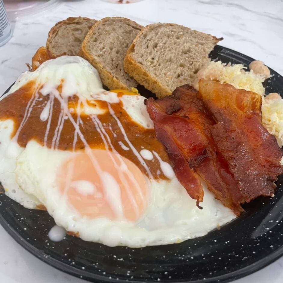 Huevos Madre Mia
