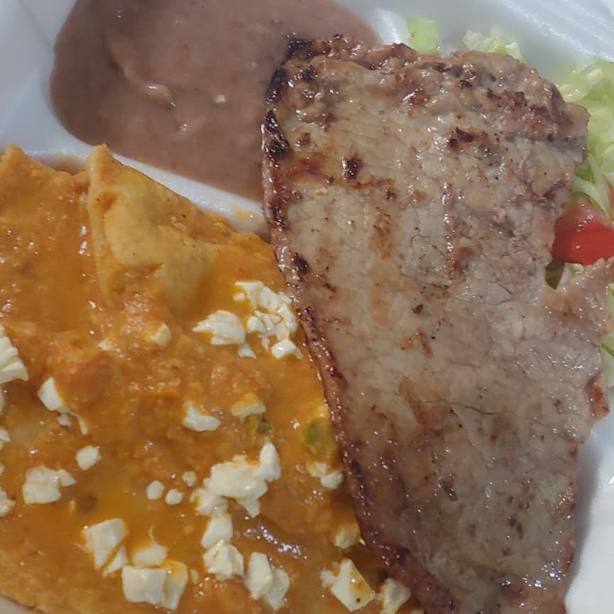 Enchiladas Salsa de Ajonjolí