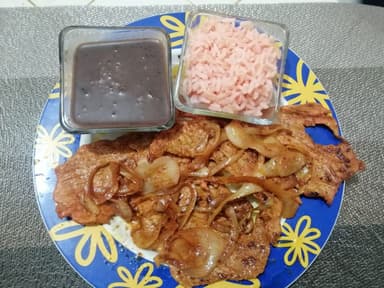 Bistec encebollado (entera)