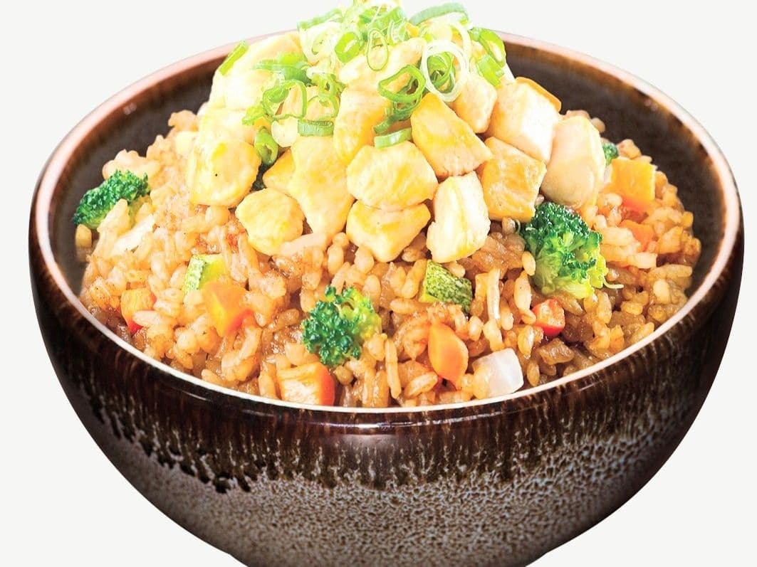 YAKIMESHI DE POLLO