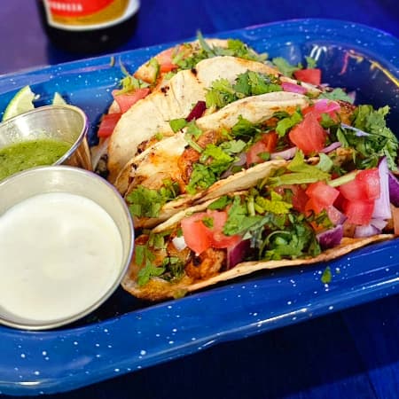 Quesataco de Camarón Enchilado 4 Piezas