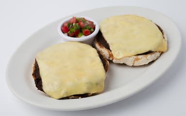 MOLLETES BOMBA