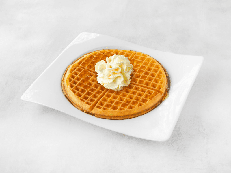 Waffle Sencillo con Crema Chantilly