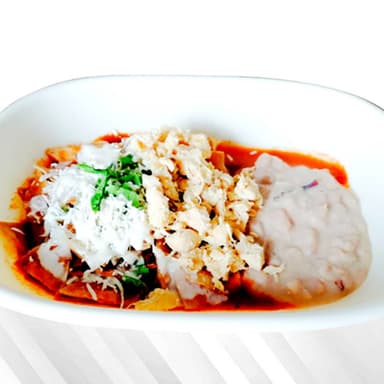 Chilaquiles con Carnitas Grandes