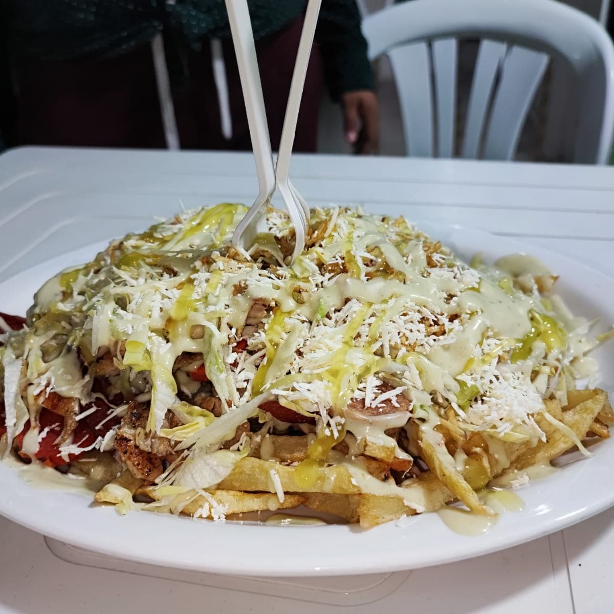 Salchipapa Especial Pollo