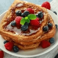PAN FRANCES CON FRUTOS ROJOS