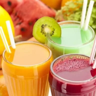 Jugos Naturales en Agua