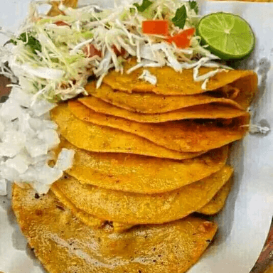 Combo-5 de Papa+5 de Chicharrón+4 Flautas