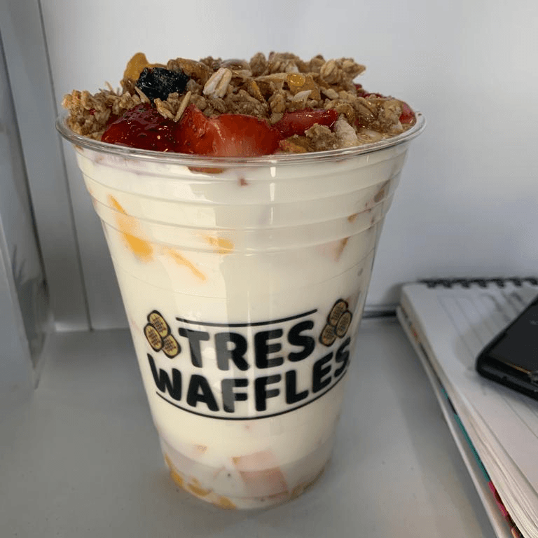 Yogurt con Frutas