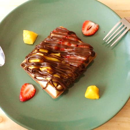 Waffle Clasico con Fudge