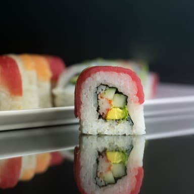 Rainbow Roll 10 Piezas